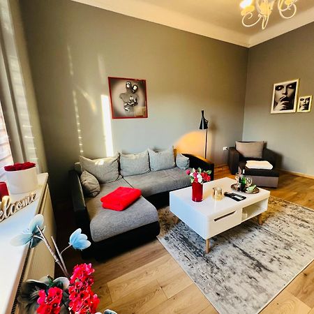 Wolnosci 21 Jelenia Gora Apartment ภายนอก รูปภาพ