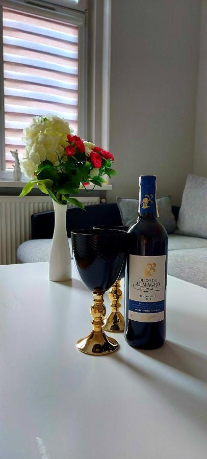 Wolnosci 21 Jelenia Gora Apartment ภายนอก รูปภาพ