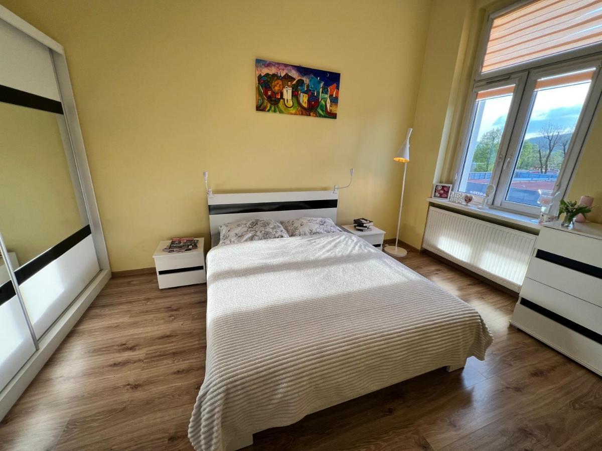 Wolnosci 21 Jelenia Gora Apartment ภายนอก รูปภาพ