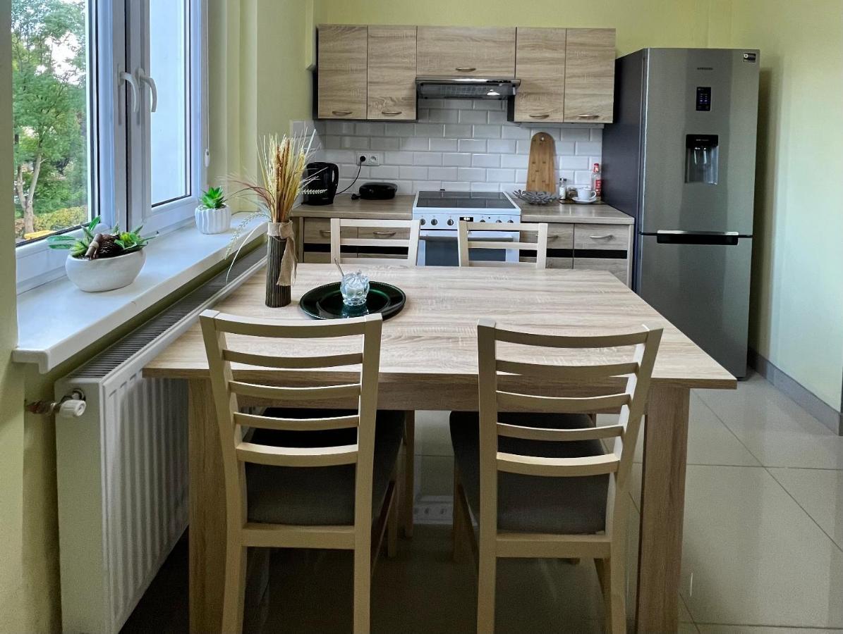 Wolnosci 21 Jelenia Gora Apartment ภายนอก รูปภาพ