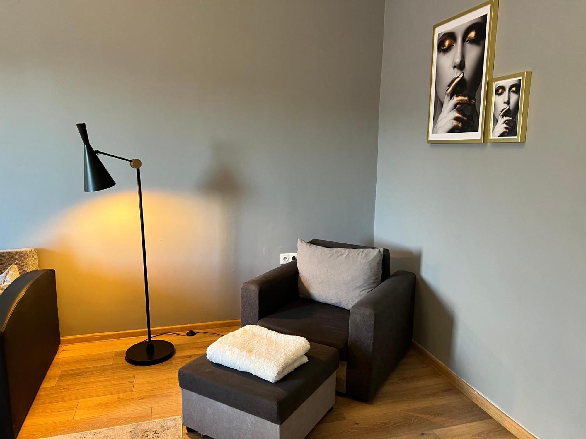 Wolnosci 21 Jelenia Gora Apartment ภายนอก รูปภาพ
