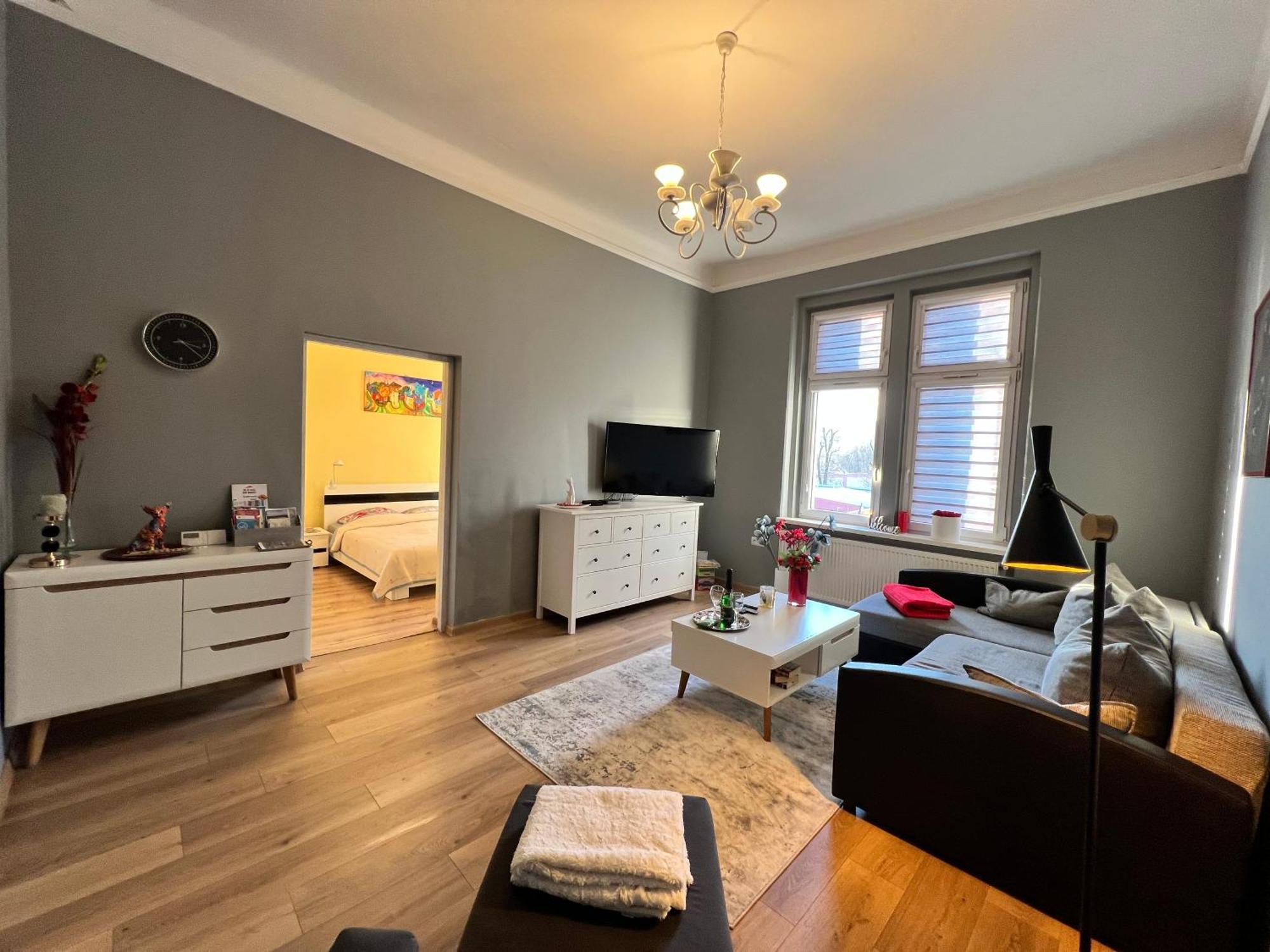 Wolnosci 21 Jelenia Gora Apartment ภายนอก รูปภาพ