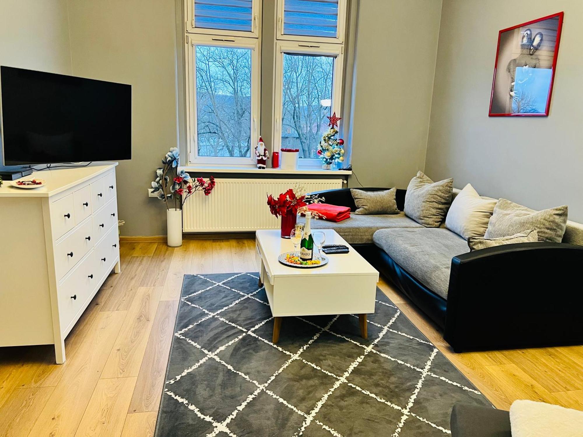 Wolnosci 21 Jelenia Gora Apartment ภายนอก รูปภาพ