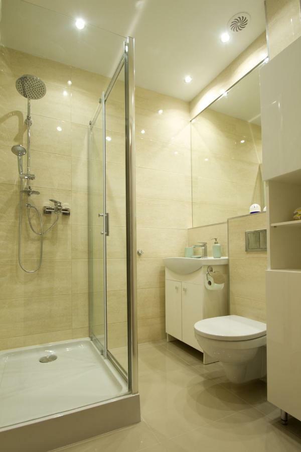 Wolnosci 21 Jelenia Gora Apartment ภายนอก รูปภาพ