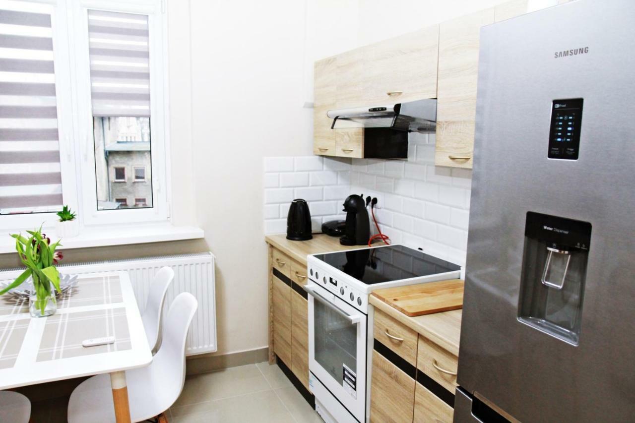 Wolnosci 21 Jelenia Gora Apartment ภายนอก รูปภาพ